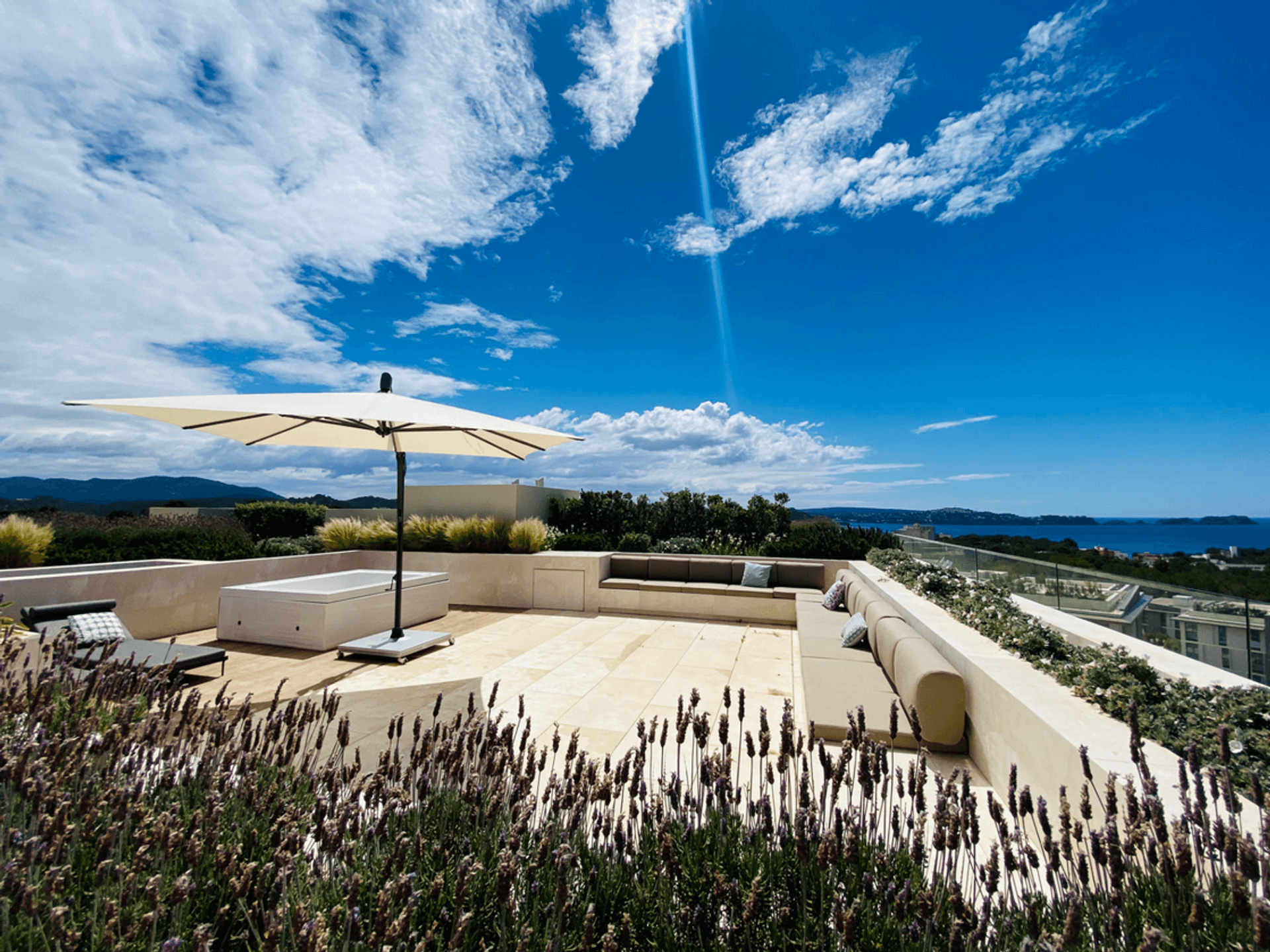 Dachterrasse / Roof terrace