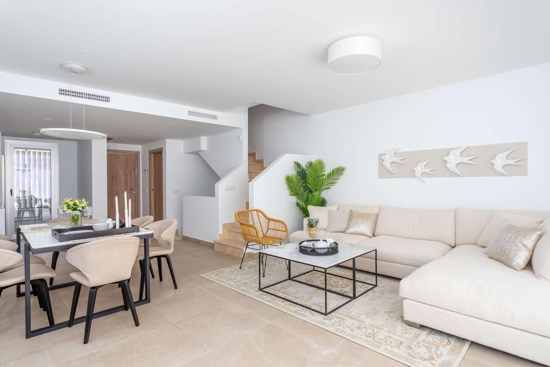 B2_Green_Golf_townhouses_Estepona_Salon_Jul 2019