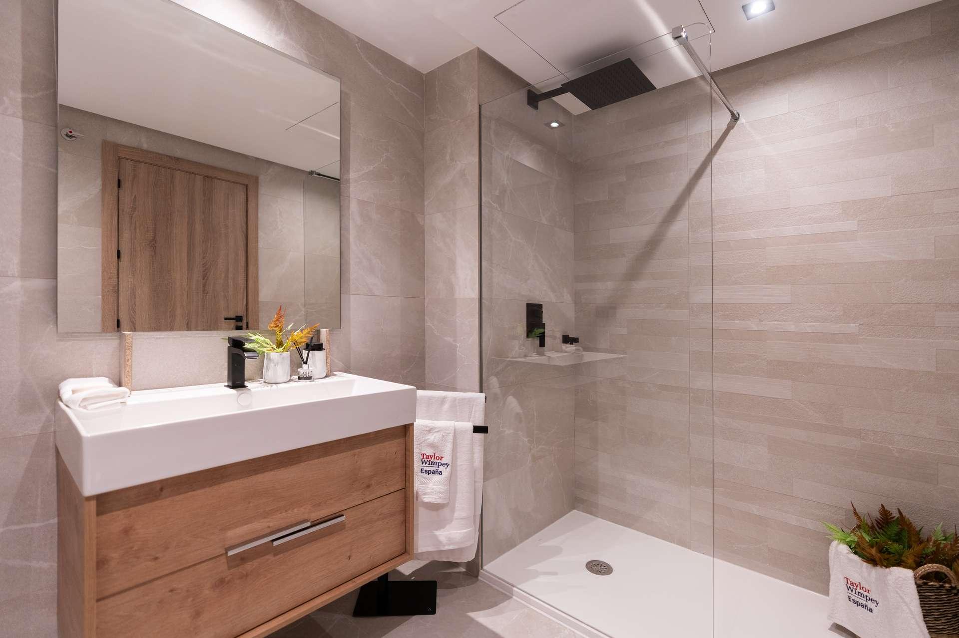 B10_Almazara Hills_apartments_Istan_Marbella_bathroom_May_2023