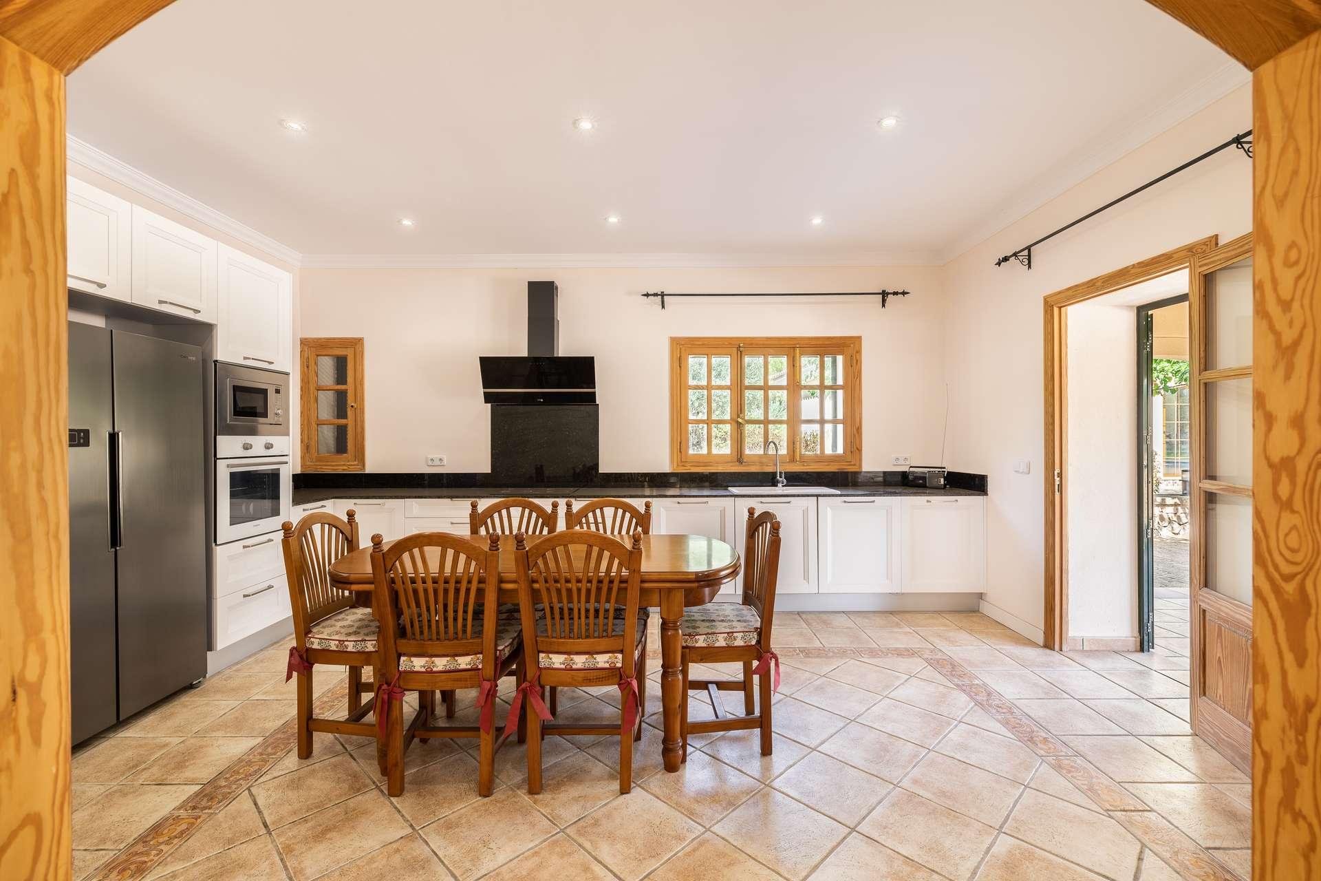 dining room kitchen