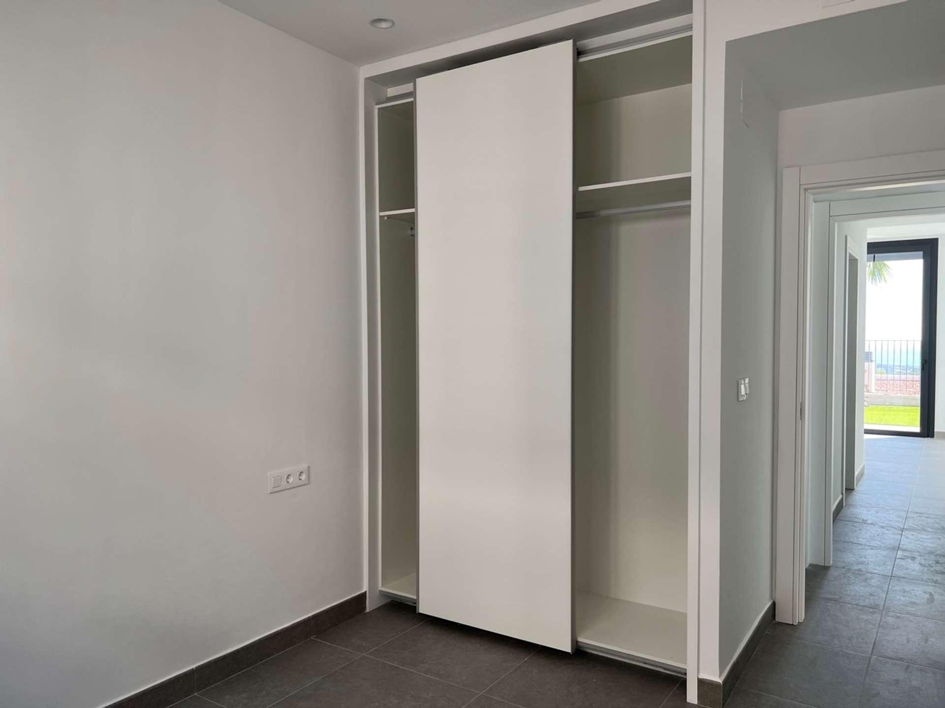 Einbauschrank