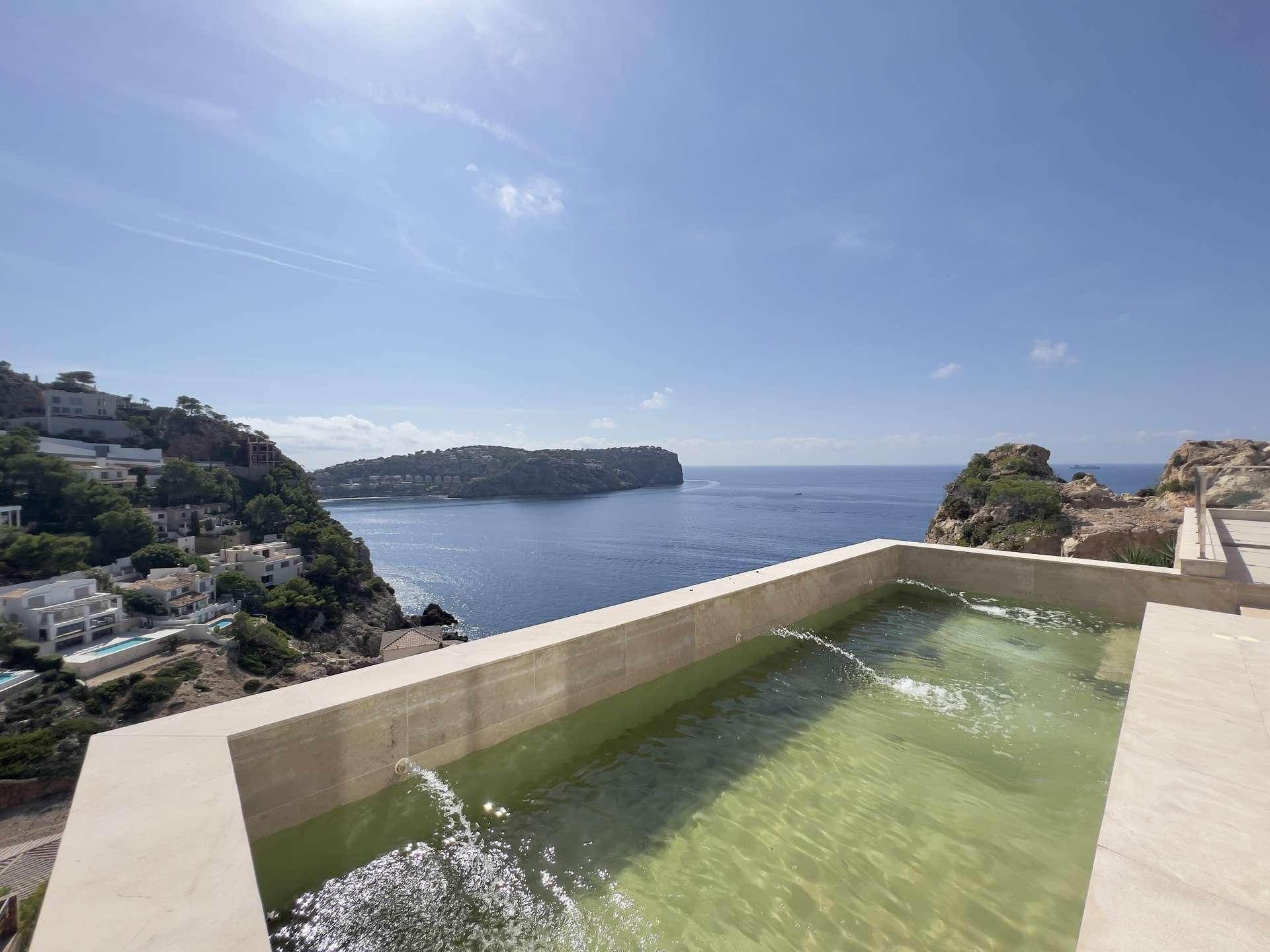 Pool mit Meerblick/Piscina con vistas mar/Pool with sea view