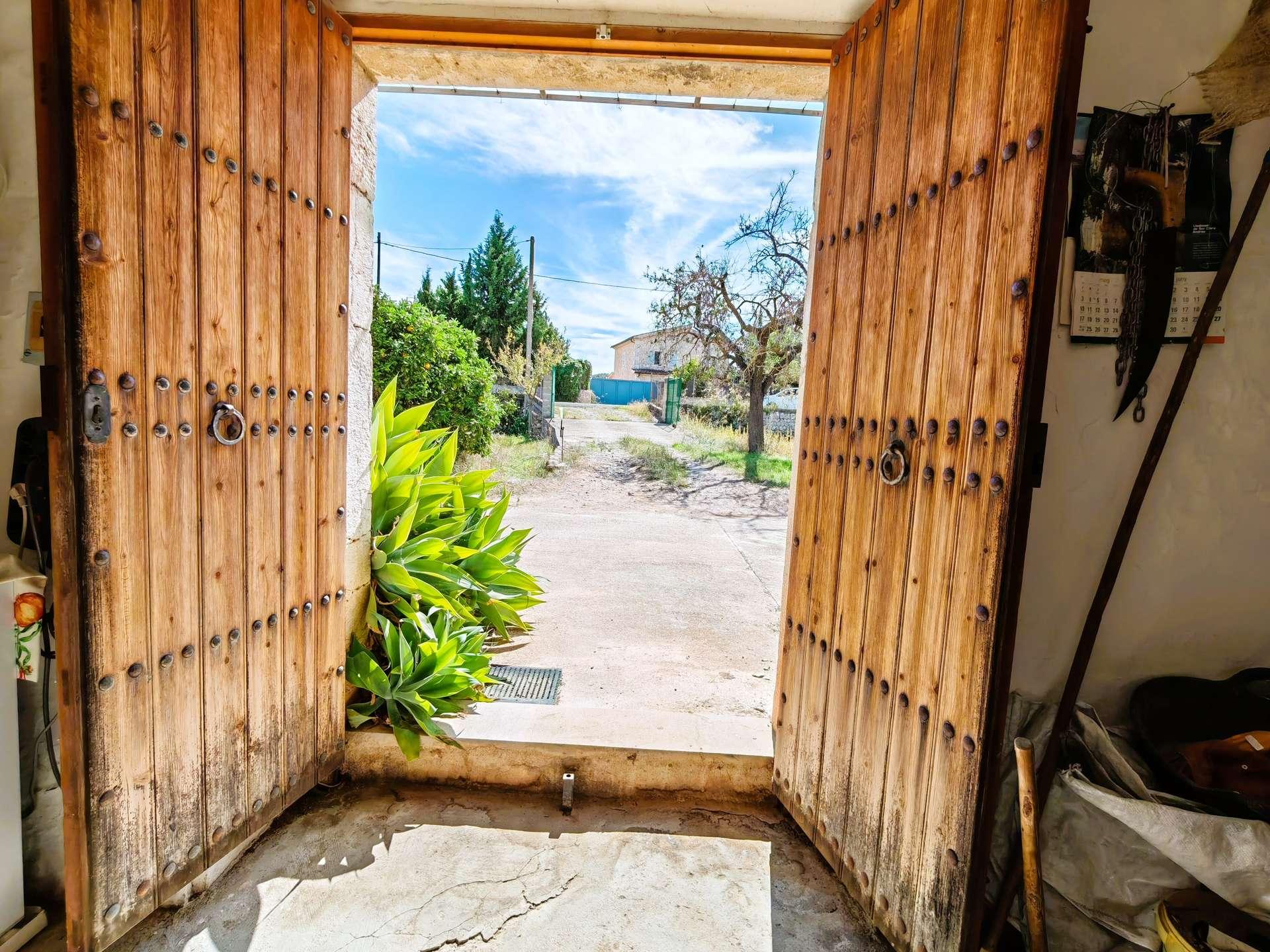 Entrada a la finca