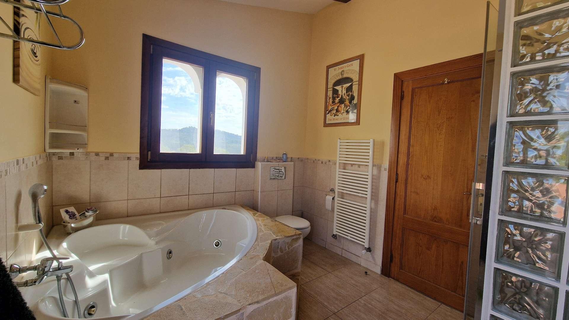 Baño con ventana